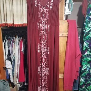 EUC women's embroidered maxi dress size XL